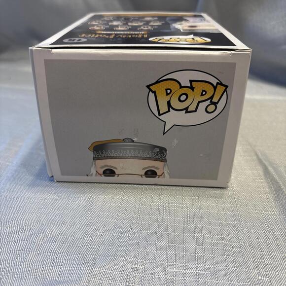 Funko Pop! Vinyl: Harry Potter - Albus Dumbledore (w/ Wand) #15 - Picture 5 of 6